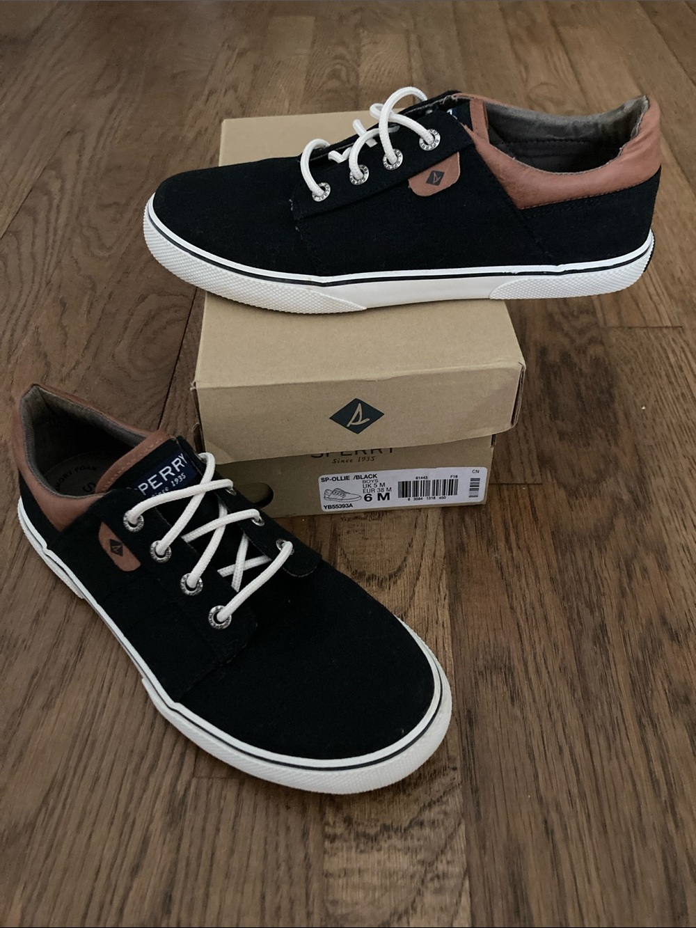 Sperry Ollie Black Canvas Sneakers Kids Size 6